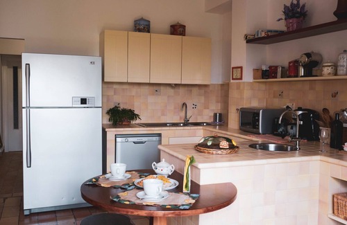 Monterubbiano House | House immersed in the Marche countryside