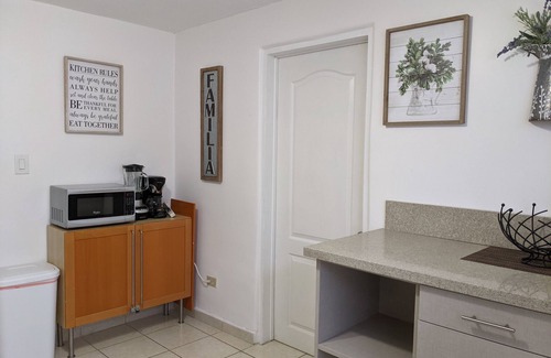 Ensenada House | House in a residential zone, gated parking