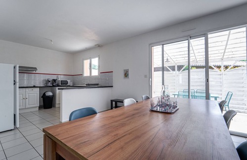 Bias House | House in Bias for 6 – Comfort and nature near the ocean