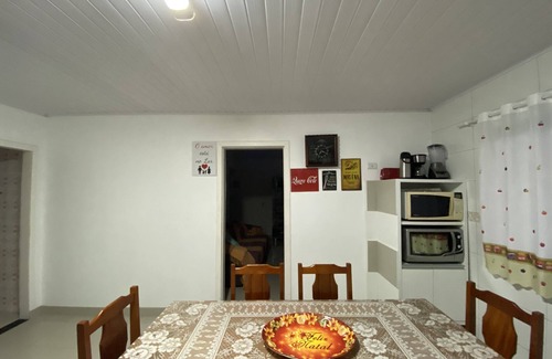 Centro House | House in Bombinhas center 100 meters from the beach