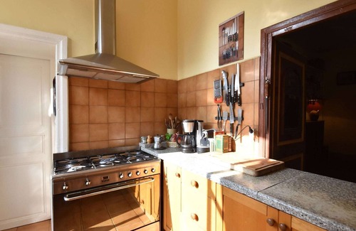 Saint-Aubin-sur-Loire Villa | House in Burgundy with Private Pool