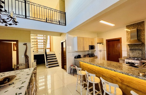 Campos do Jordao Cottage | House in Gated Community with Heated Pool, Hydro, Jacuzzi and Beautiful View.