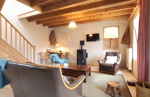 Herqueville Cottage | House in La Hague with enclosed garden, parking and pets allowed