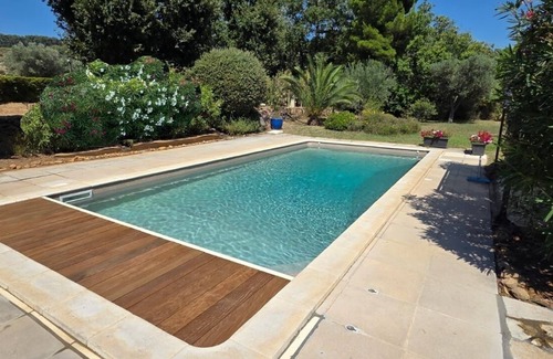 Bandol Villa | House in Les Vignes de Bandol air-conditioned Swimming pool, Last minute special offer