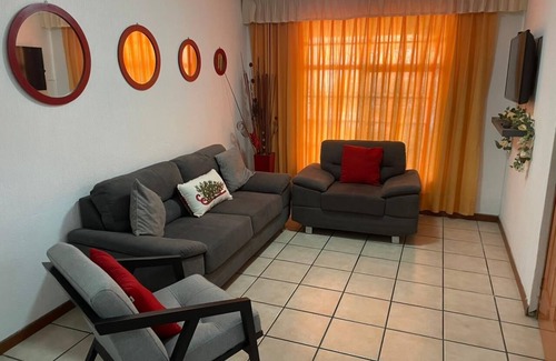 Tlaquepaque House | House in gated community, in Tlaquepaque. Next to Periferico Sur.