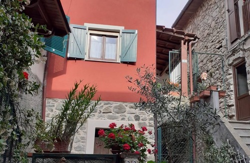 Bolano House | House in small mountain village in Ligurian-Tuscan border area