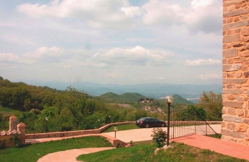 Borgo San Lorenzo Apartment | HOUSE IN STONE COLLINE FIRENZE MUGELLO- I CASTAGNI DEI MEDICI - Caterina