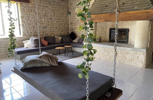 Mandeville-en-Bessin House | House in the countryside near Omaha Beach! Pets allowed
