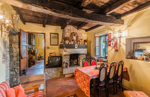 Vergato House | House in Vergato with Treehouse & BBQ