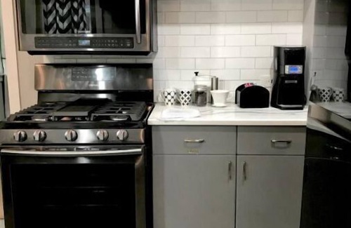 Ludlow House | House is sold. Trying to delete this listing.