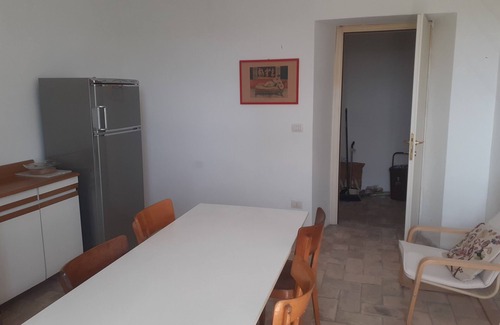Monte San Pietrangeli House | House marconi avenue