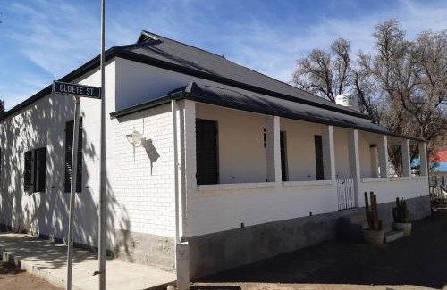 Nieu-Bethesda House | House No1