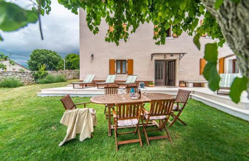Puntera House | House nona Roza