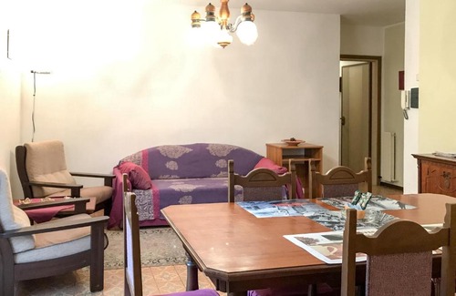 Domaso Apartment | House of cats