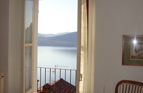 Piazza House | HOUSE OF CHARACTER LAKE MAJOR