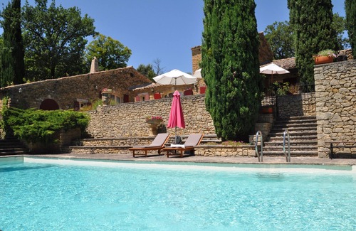 Puymeras House | House of character with swimming pool in peace