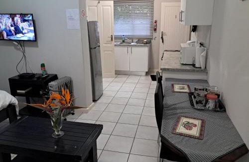 Beacon Bay Apartment | House of Grace Apt