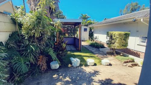 Beacon Bay Apartment | House of Grace Apt