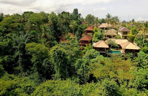 Sayan House | House of Lights: Intelligent Luxury in Ubud (3BR) With Staff &Daily Housekeeping