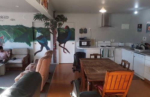 Wellington House | House of Tawatawa