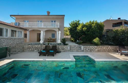 Crni Villa | House Olive Bay View
