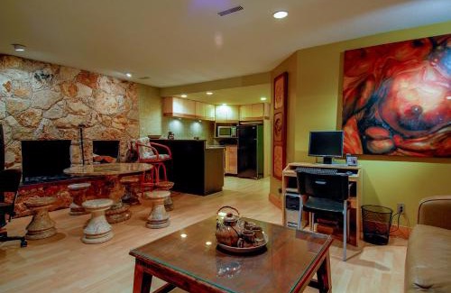 Dunbar Bed & Breakfast | House On Dunbar B&B