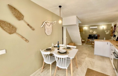 Cartaxo Cottage | House on the River Tagus with pool and BBQ