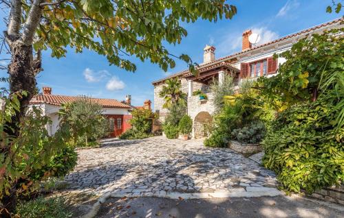 Peresiji House | House Peresiji