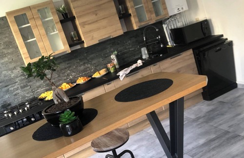 Parigne-lʼEveque House | House rental for 24h of Le Mans, Le Mans Classic and Grand Prix events