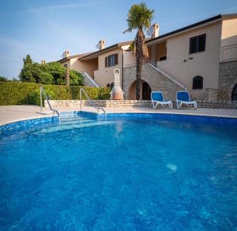 Brnobici House | House Ruzmarin
