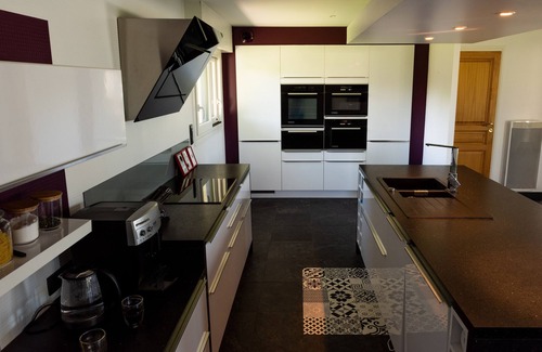 Le Tour-du-Parc House | House sea view 80m from the beach with heated pool and secure