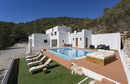 Sant Josep de sa Talaia House | HOUSE SURROUNDED BY NATURE WITH STUNNING VIEWS