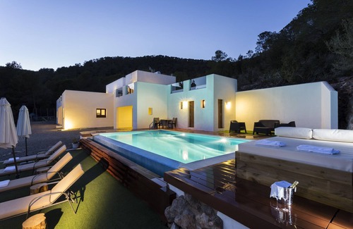 Sant Josep de sa Talaia House | HOUSE SURROUNDED BY NATURE WITH STUNNING VIEWS