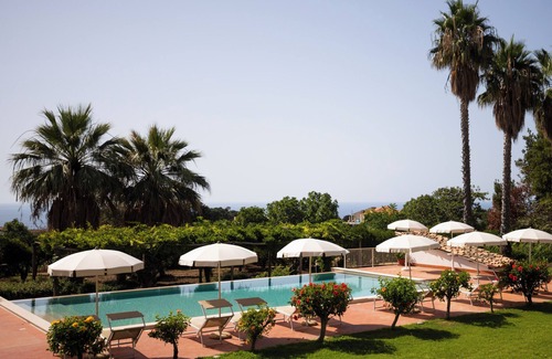 Santa Domenica Apartment | House The Mulberry Trees
