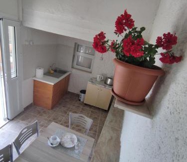 Skala Apartment | House Theofilos