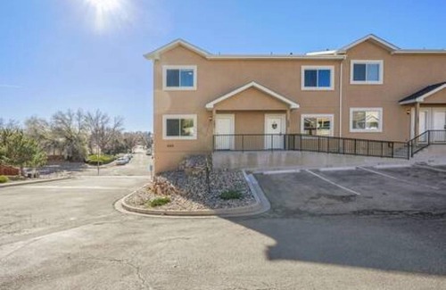 East Colorado Springs House | House ∙ 4 bedrooms ∙ 8 guests