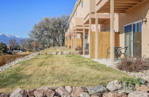 East Colorado Springs House | House ∙ 4 bedrooms ∙ 8 guests