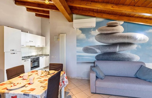 Sud-Ovest Apartment | house Verona Zen apartment for 7 people IT023091B48JJSIC