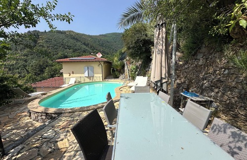 Camaiore Villa | House/Villa -Charme Toscana- Camaiore close Forte dei Marmi