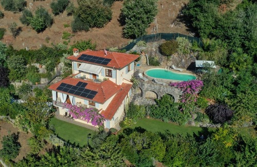Camaiore Villa | House/Villa -Charme Toscana- Camaiore close Forte dei Marmi