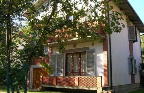 Ronchi Villa | House/Villa - Massa