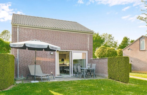 Vijlen House | House with 2 bathrooms, the Drielandenpunt at 8 km
