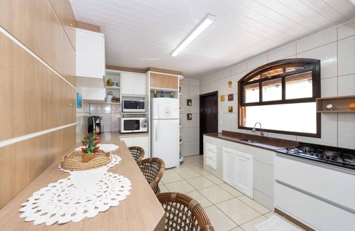 Bombas House | HOUSE WITH 3 BEDROOMS - CLOSE TO THE BEACH AND GENERAL SHOPPING