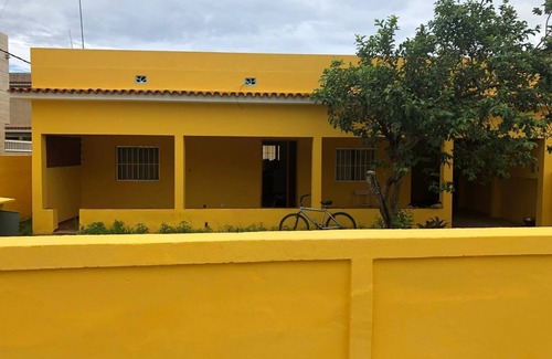Praia da Vila House | HOUSE WITH 3 BEDROOM POOL BETWEEN THE POND AND THE SEA
