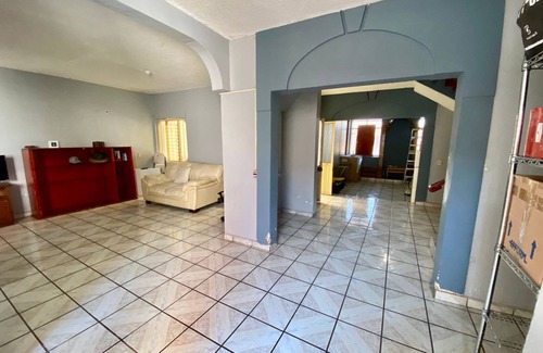 Uruapan House | House with 4 bedrooms for 12 people