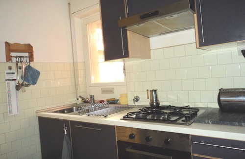 Ospedaletti Apartment | House with character, elusive sea view and large south terrace