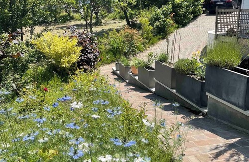 Bougival House | House with garden 25 minutes from Paris