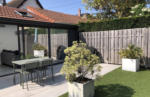 Cabourg House | House with garden and BBQ, 5mn walk from the beach, fan of Cabourg-Normandie