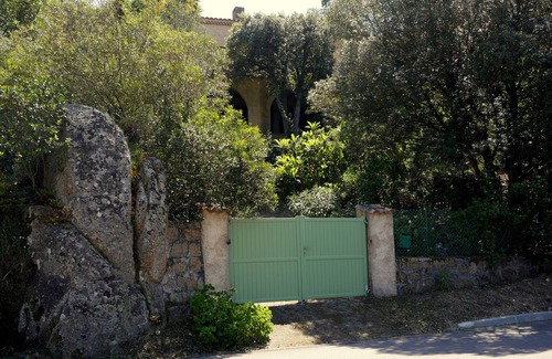 Verghia House | House with garden 1250 m2, located in Verghia, Silver Beach (Mare e Sole)