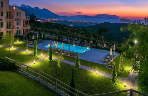 Soke House | House with Jaccuzi and Communal Pool in Kusadasi-Awz145
